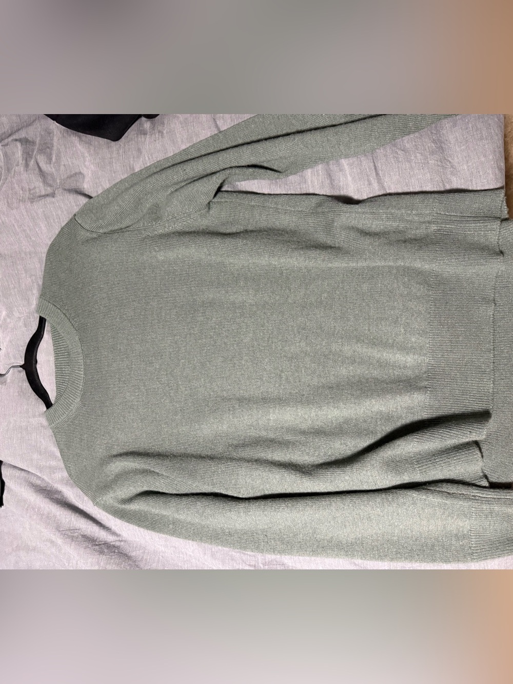 H&M Essentials No.10 Sage Green Pullover Sweater